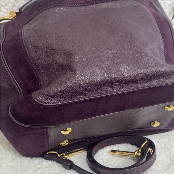 Louis Vuitton Elegant Purple Designer Women's Bag - Picture 4 of 10